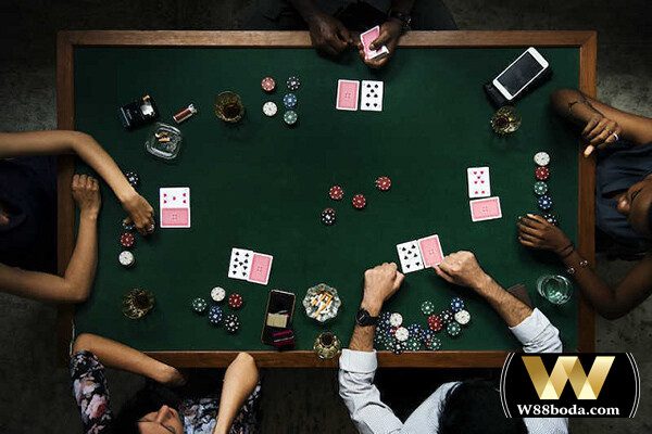 Poker là game bài được nhiều người yêu thích